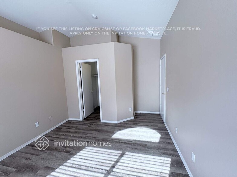 Building Photo - 6551 E Auburn St