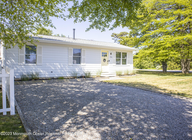 Building Photo - 206 Theodore Ct