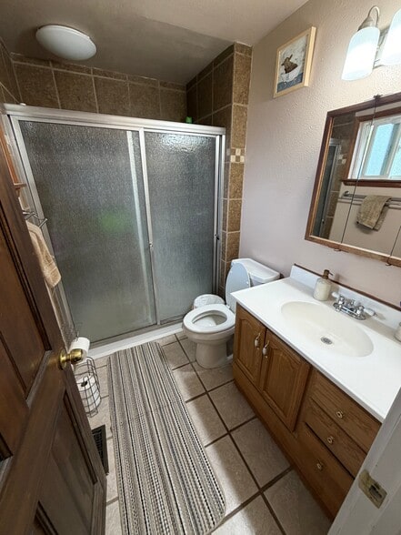 Building Photo - 127 Goodall St