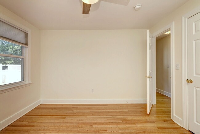 Building Photo - 153 2nd Ave