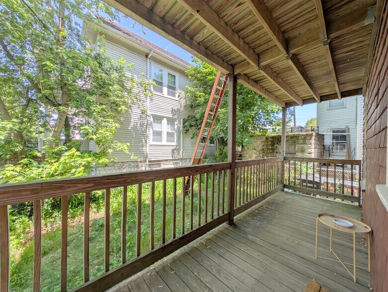 Building Photo - 79 Conwell Ave