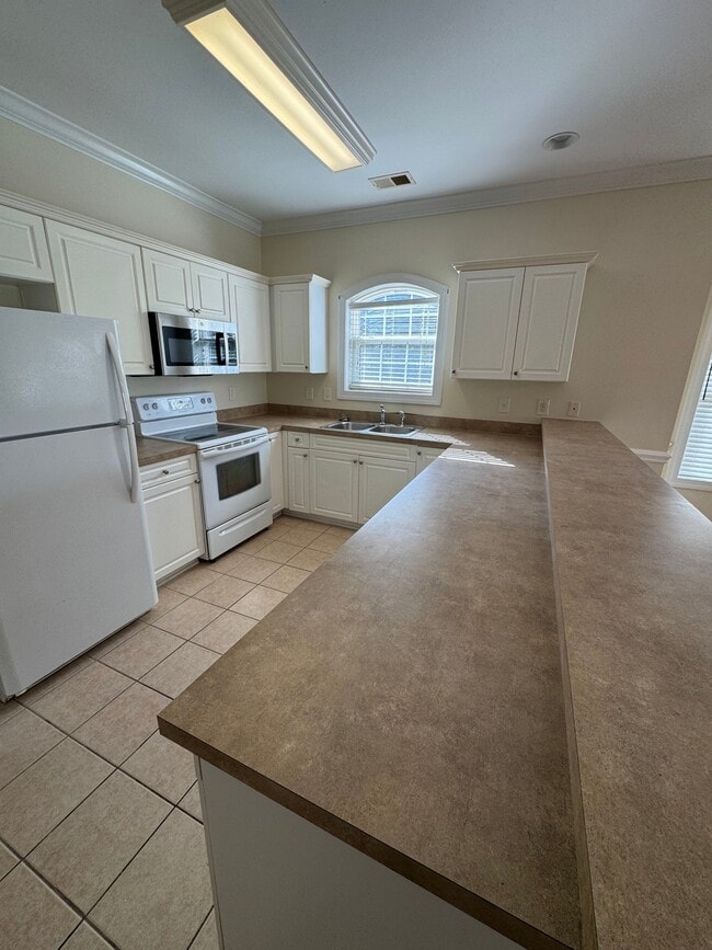 Building Photo - 4803 Bovardia Pl