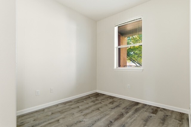 Building Photo - Park Lane Villas