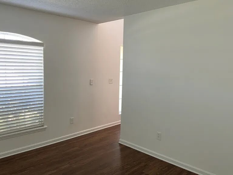 Building Photo - 10959 Darlington Oak Ct