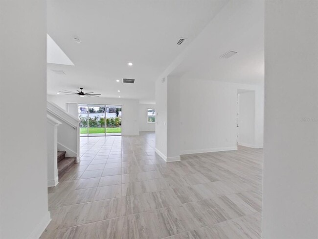 Building Photo - 3816 W North A St