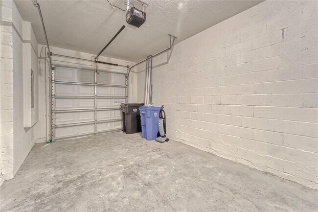 Building Photo - 163 Mangrove Shade Cir
