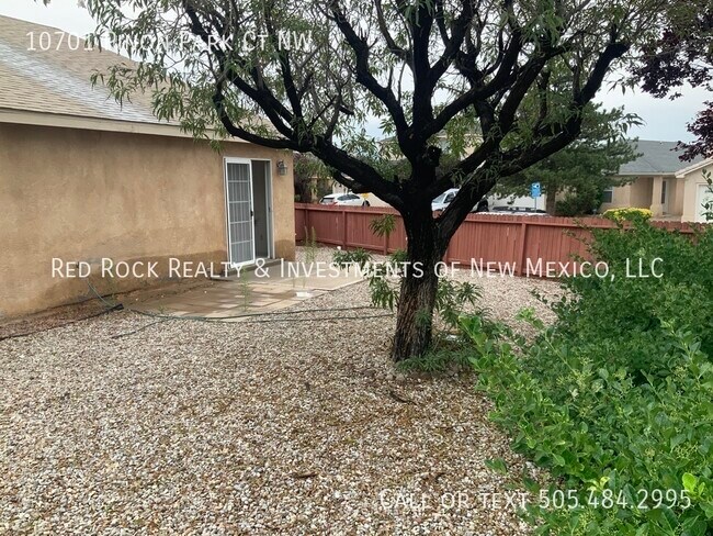 Building Photo - 3 bedroom home in NW ABQ now available