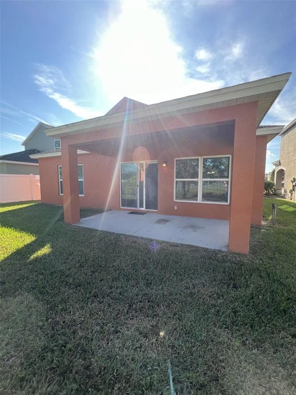 Building Photo - 15601 Carina Dr