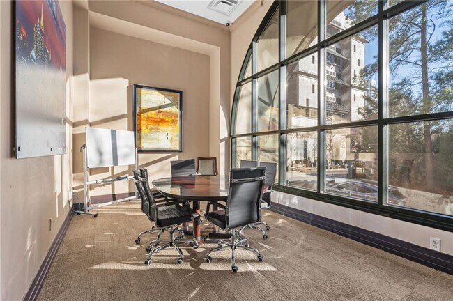 Building Photo - 3040 Peachtree Rd NW