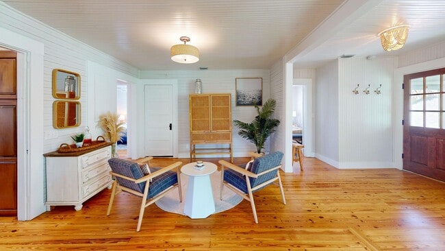 Building Photo - Presenting a meticulously renovated and fu...