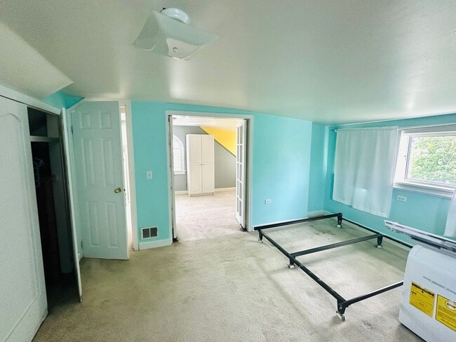 Building Photo - Gorgeous Kalispell home with Historical Charm