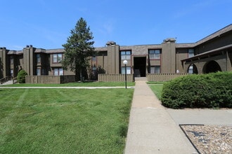 Building Photo - Fiesta Square Apartments & Townhomes