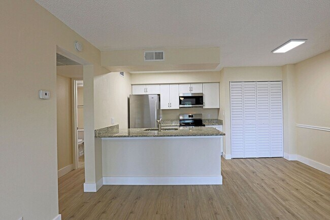Building Photo - Mystic Gardens 5331-3114