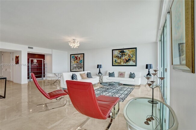 Building Photo - 20201 E Country Club Dr