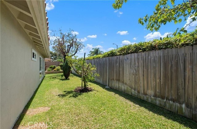 Building Photo - 16 Gillman St