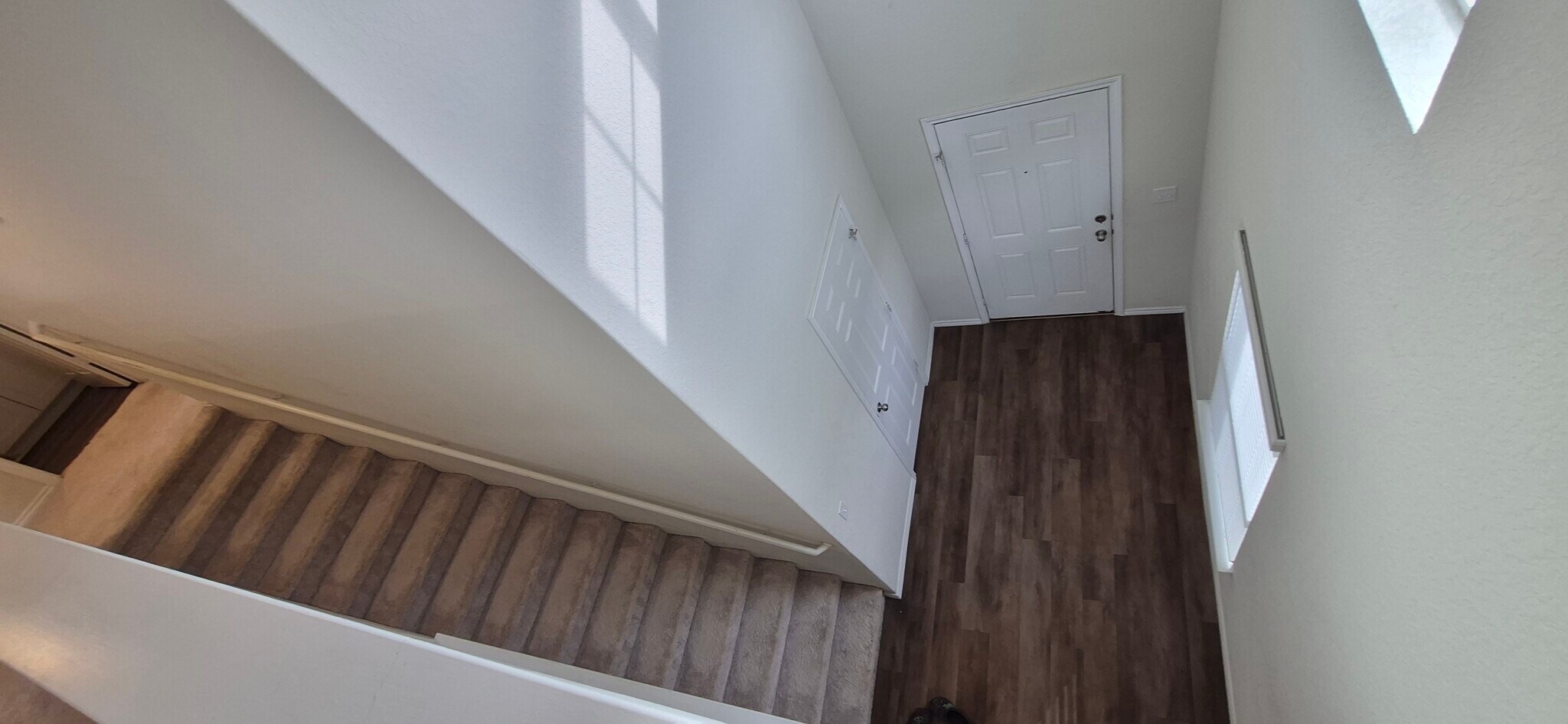 Building Photo - 5819 Rolling Gln