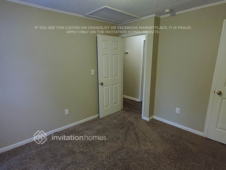 Building Photo - 2947 Gray Feather Dr