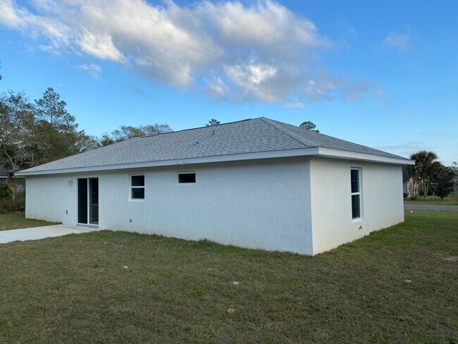 Building Photo - 2901 SW 173rd Street Rd