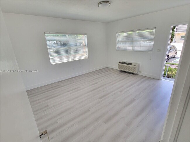 Building Photo - 8080 Tatum Waterway Dr