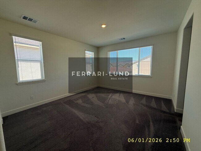 Building Photo - ?? Newer 4 Bedroom Home with 2,367 Sq. Ft. of Living Space! - Kay DeAlba property!! ??
