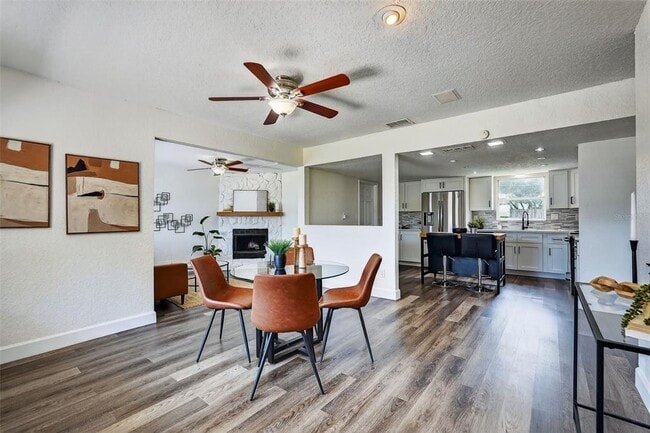 Building Photo - 11119 Temple Ave