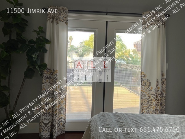 Building Photo - 11500 Jimrik Ave