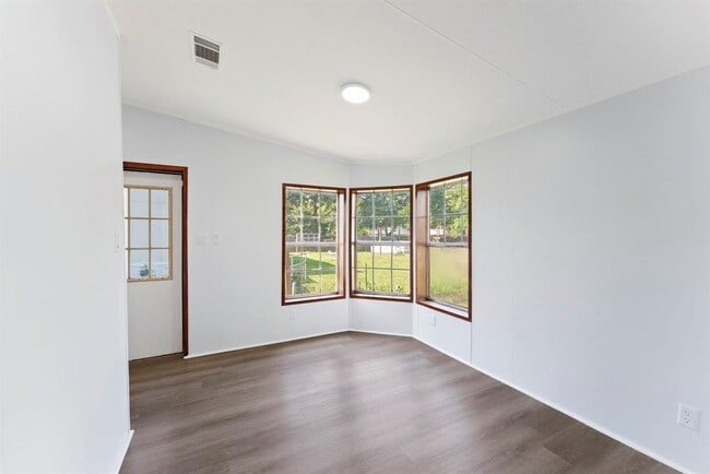 Building Photo - 31206 W Timberloch Trail