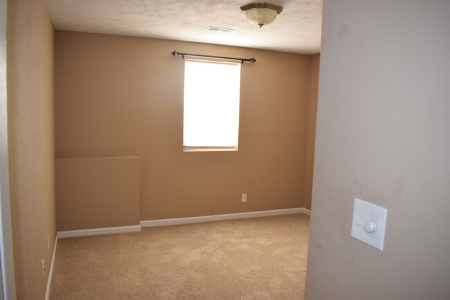 Building Photo - Beautiful spacious home in Waynesville