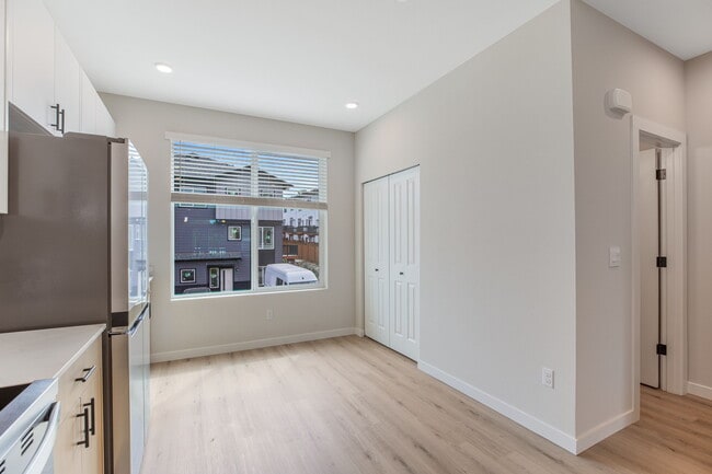 Building Photo - 14707 87th Ave SE