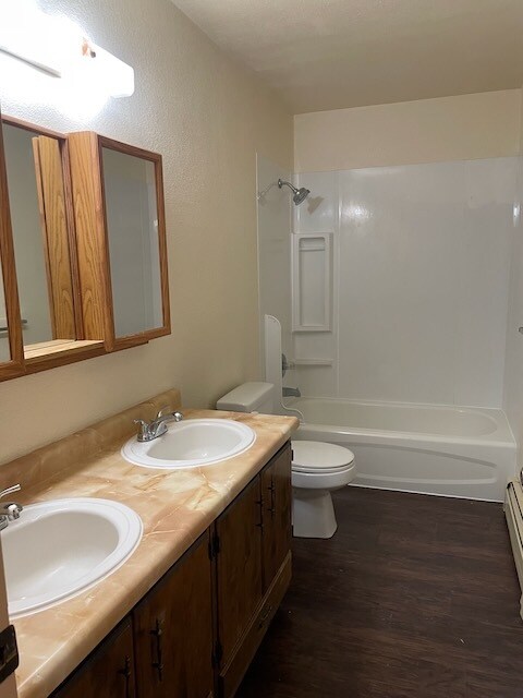 Building Photo - 20620 Scenic Dr