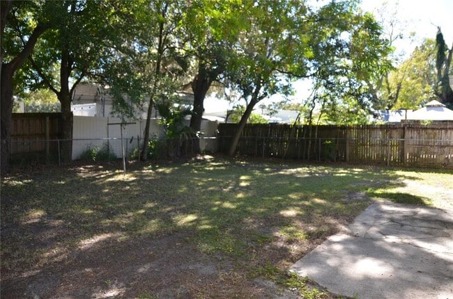 Building Photo - 1108 Flamingo Dr