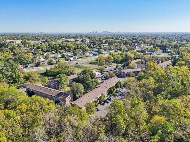 Primary Photo - Raccoon Creek Apartments