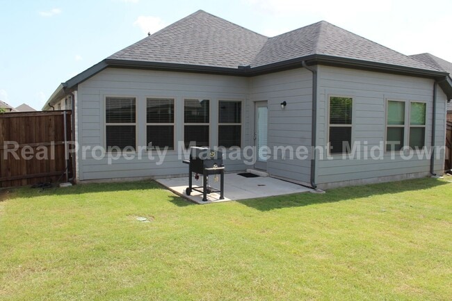 Building Photo - Modern 3-Bedroom Home in Prime Forney Loca...