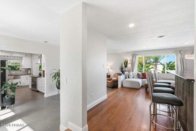 Building Photo - 165 Ormond Pkwy