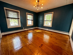 Building Photo - 30 Spring St