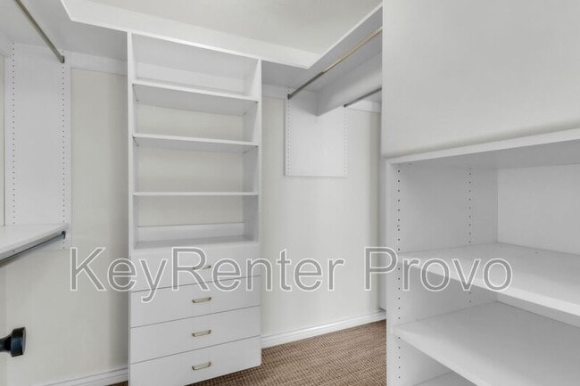 Building Photo - 1559 Oak Cliff Dr