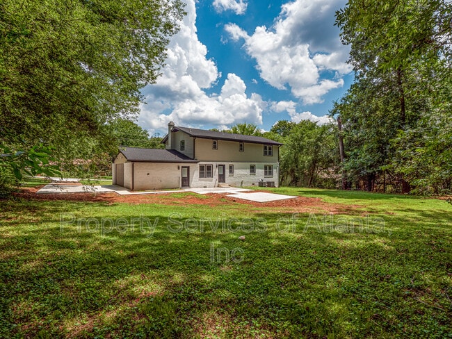 Building Photo - 4505 Myrtle Hill Rd NE