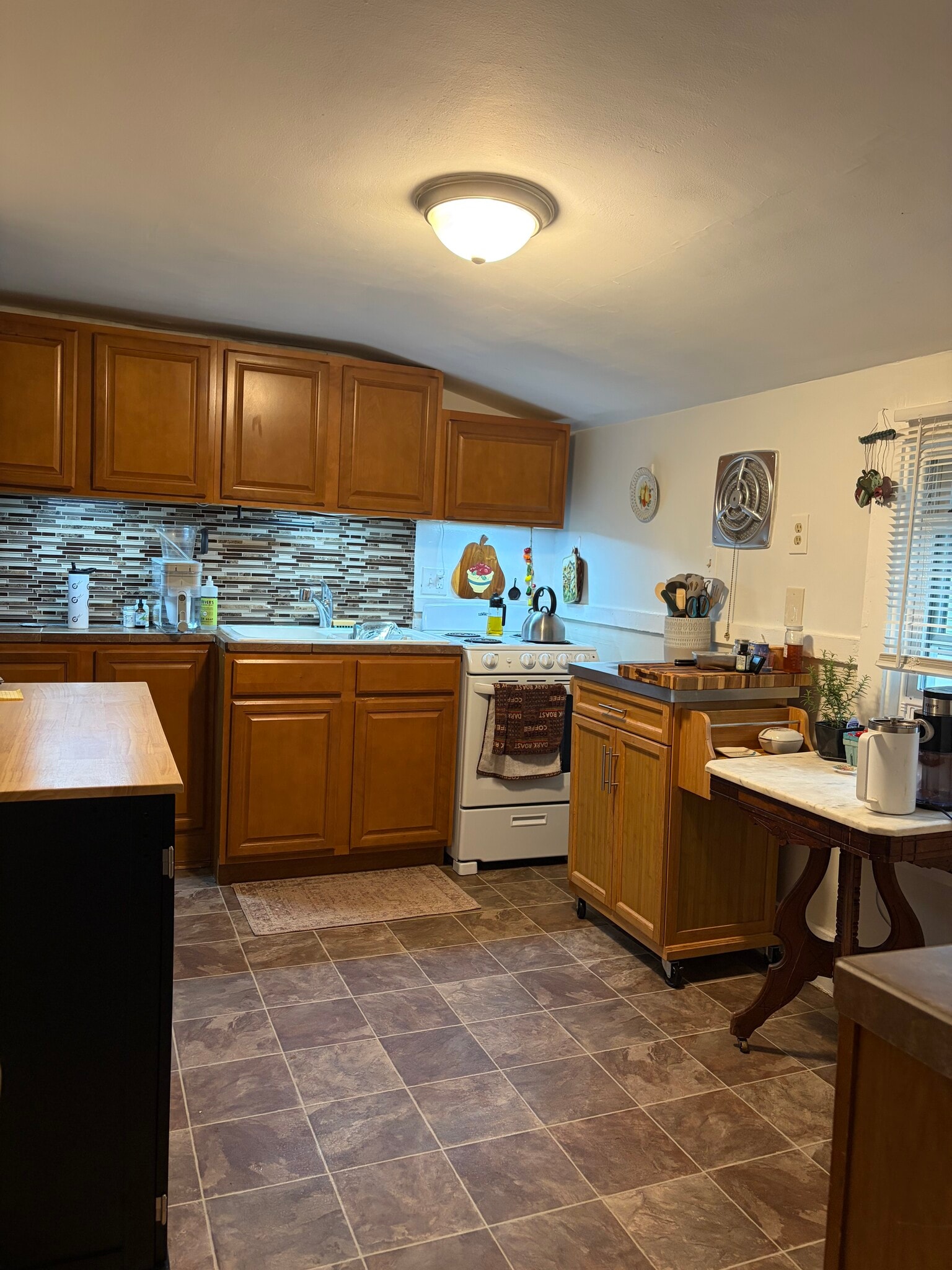 Kitchen - 116 Parce Ave
