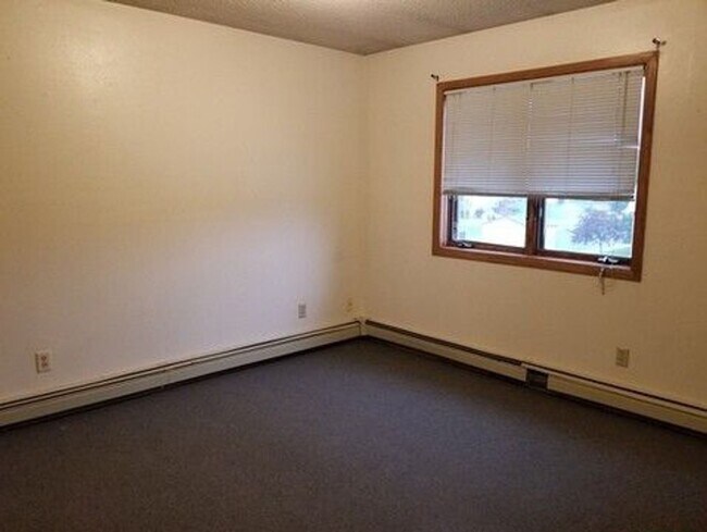 Building Photo - 322 Old Hwy 52