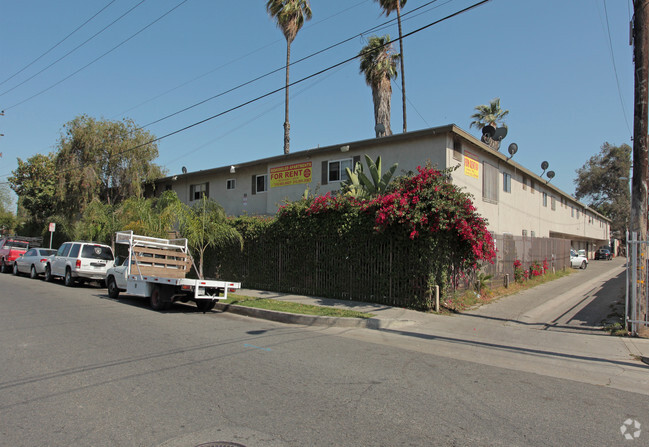 Primary Photo - Pine Terrace Apartments