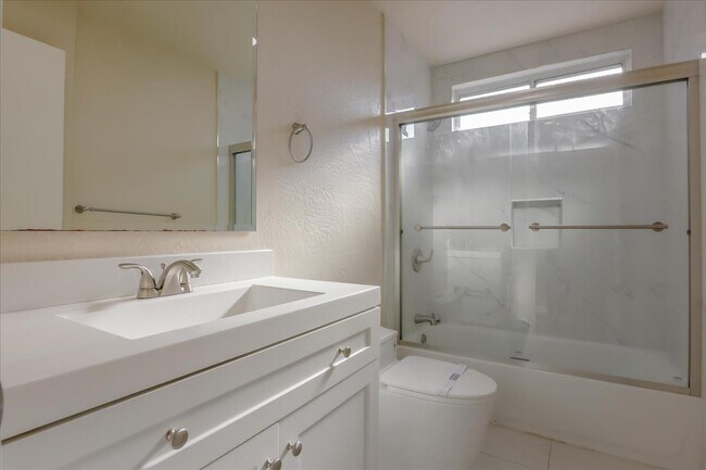 Building Photo - 2916 Biddleford Dr