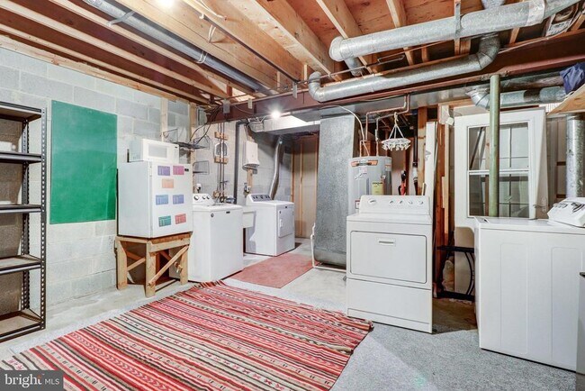 Building Photo - 5707 Waters Edge Landing Court