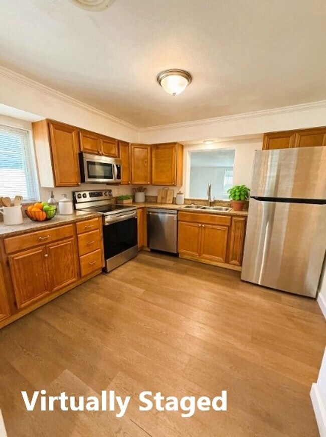 Building Photo - 4 Bedroom Home for Rent in University City!