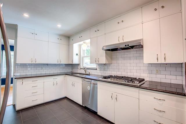 Building Photo - 6562 Locke Ave