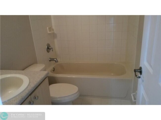 Building Photo - 4944 SW 140th Terrace