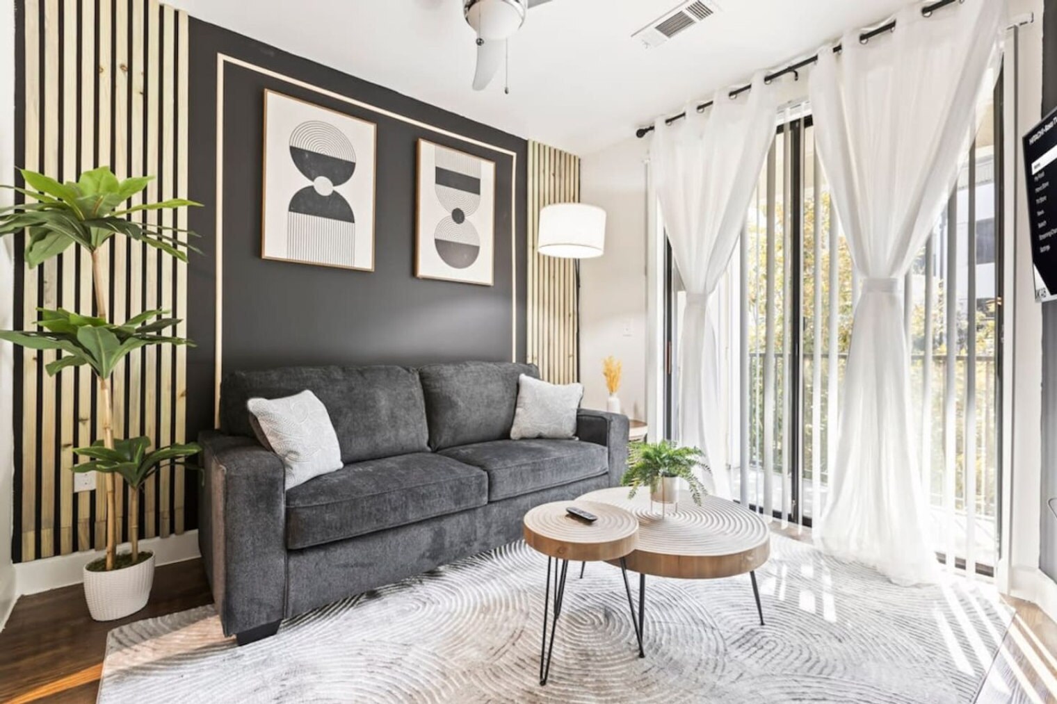 Building Photo - 5275 Town and Country Blvd