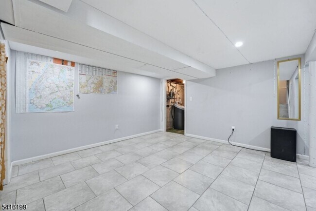 Building Photo - 30 Arden Rd