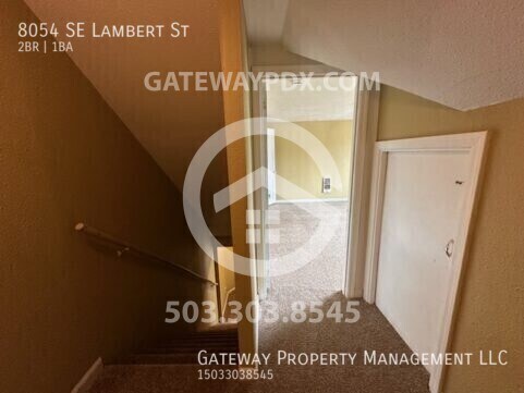 Building Photo - 8054 SE Lambert St