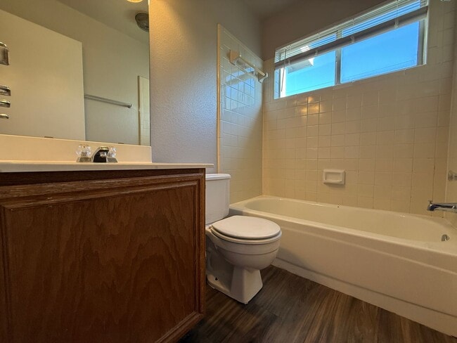 Building Photo - 2501 Windmill Dr