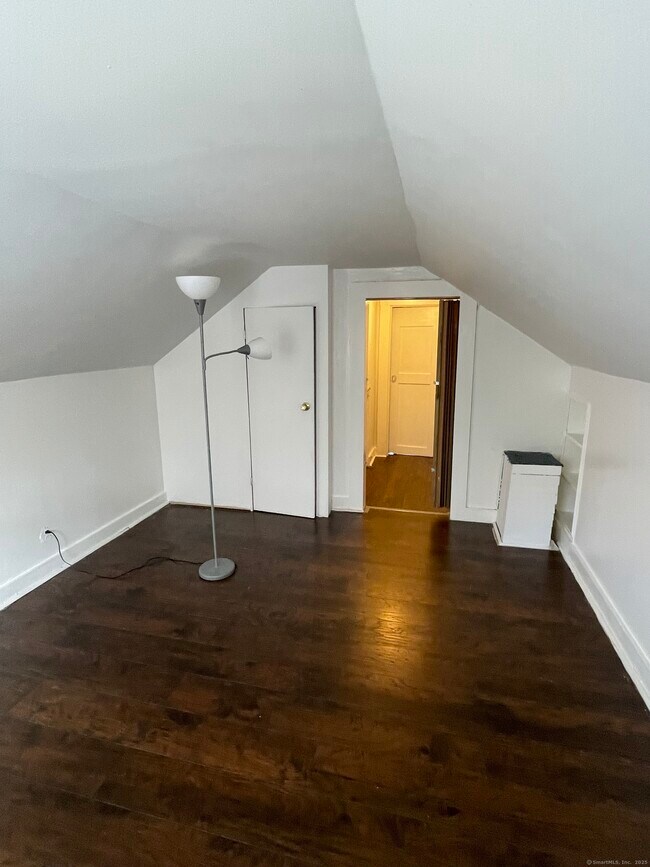 Building Photo - 31 Francis Ave